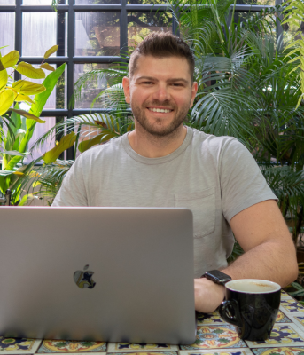 Mitko Karshovski (Website).png